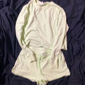 Colsie set, light green